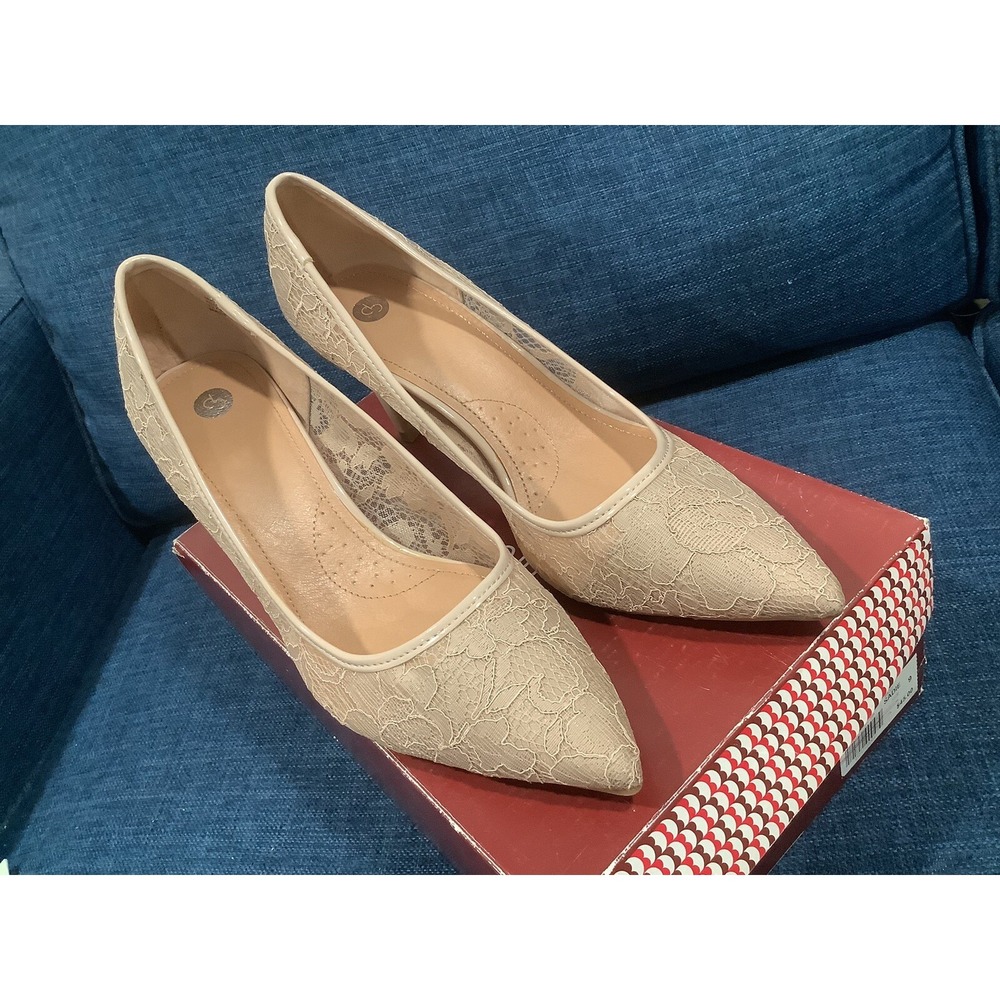 dress barn woman's nine medium heel shoes Mandate Upper